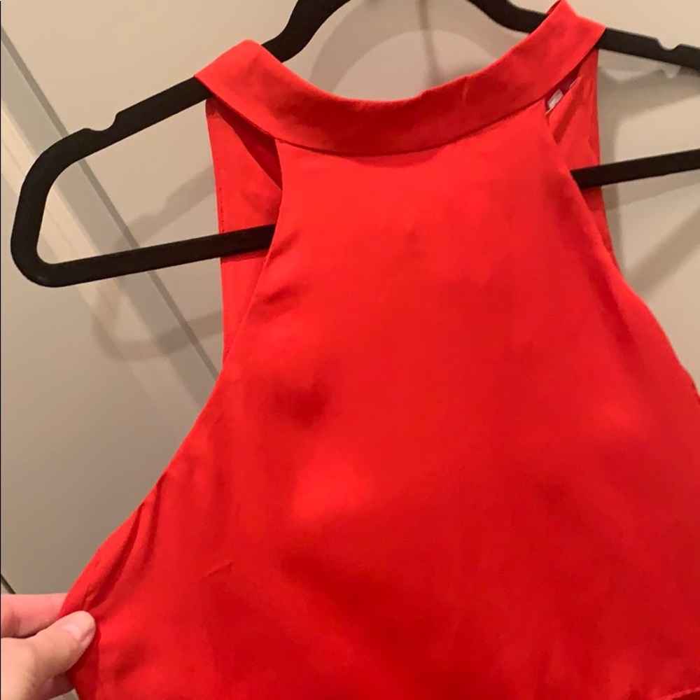 Red top - Picture 2 of 5